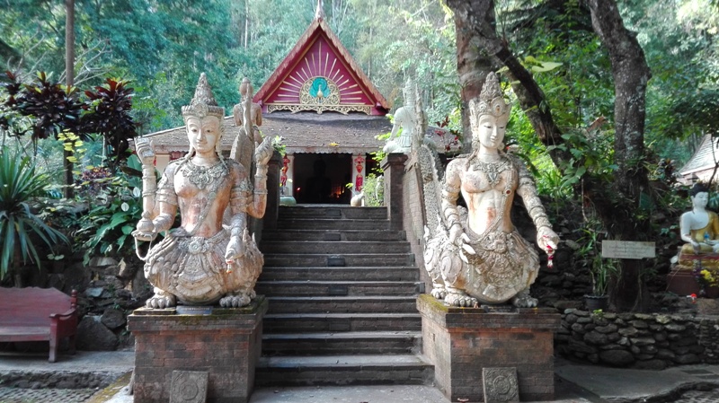 Wat Phra That Doi Suthep, thajský chrám