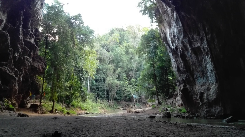 Jaskyňa Tham Lot