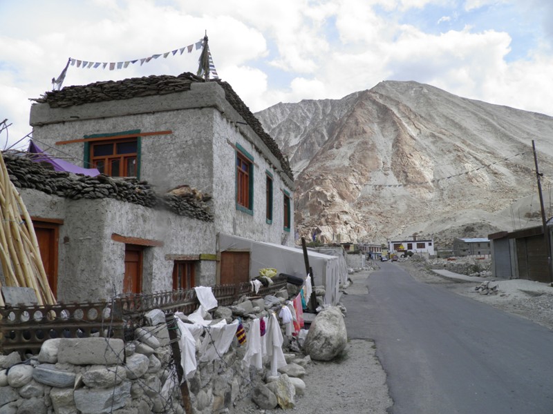 Na ceste k jazeru pangong