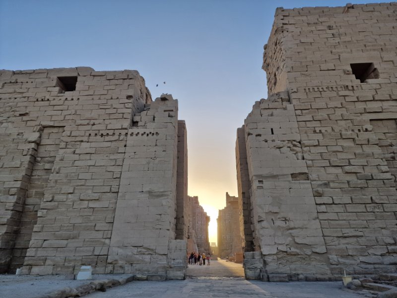 karnak, východ slnka