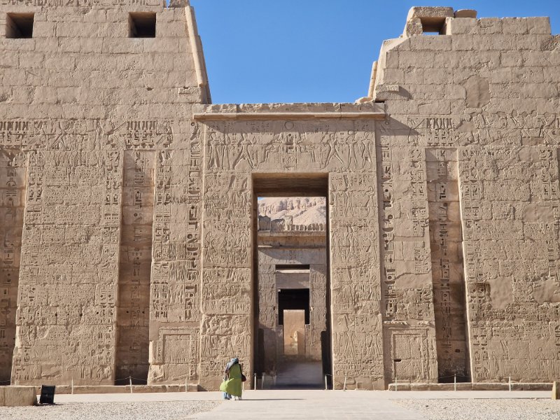 chrám medinet habu pri luxore