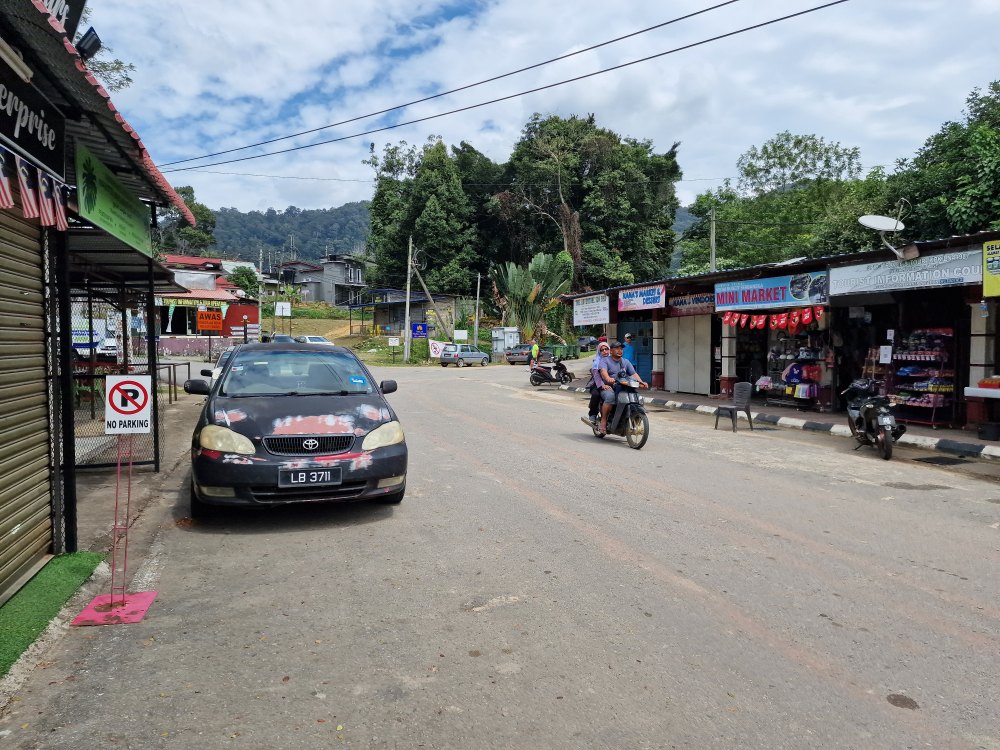 dedinky Kuala Tahan